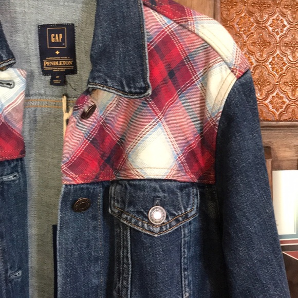 Gap & Pendleton Denim Jacket Women’s Medium NWT - Picture 3 of 8